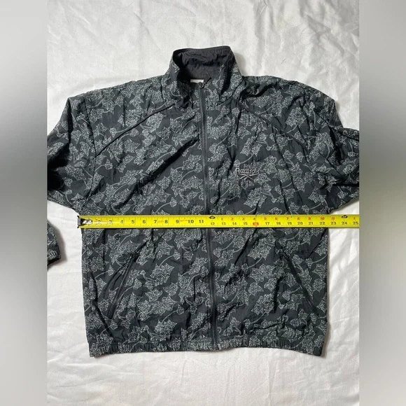 Vintage 90s Reebok Windbreaker jacket Floral leaves Size S Unisex Black Retro - Picture 3 of 7